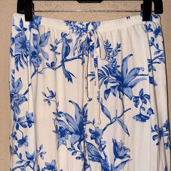 CATS PAJAMAS PIMA KNIT CAPRI SET- SIZE SMALL - Picture 12 of 16